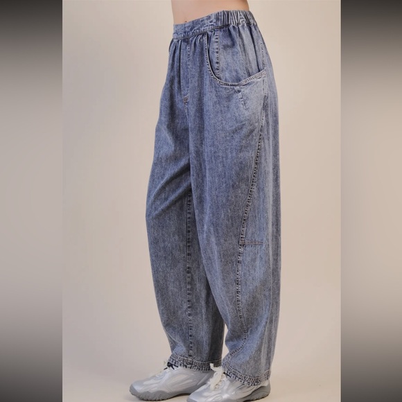 INDIGO Washed Woven Casual Barrel Pants - Picture 3 of 4